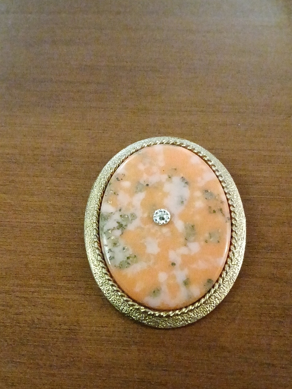 Oval Pink-Orange Stone Pendant with Gold Frame Sarah Coventry